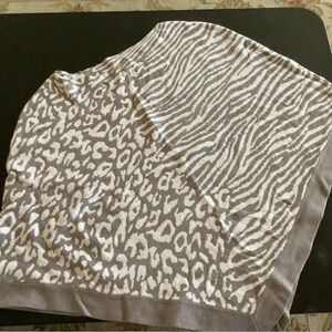 Barefoot Dreams pullover triangle hem poncho. Gray with animal/zebra print.